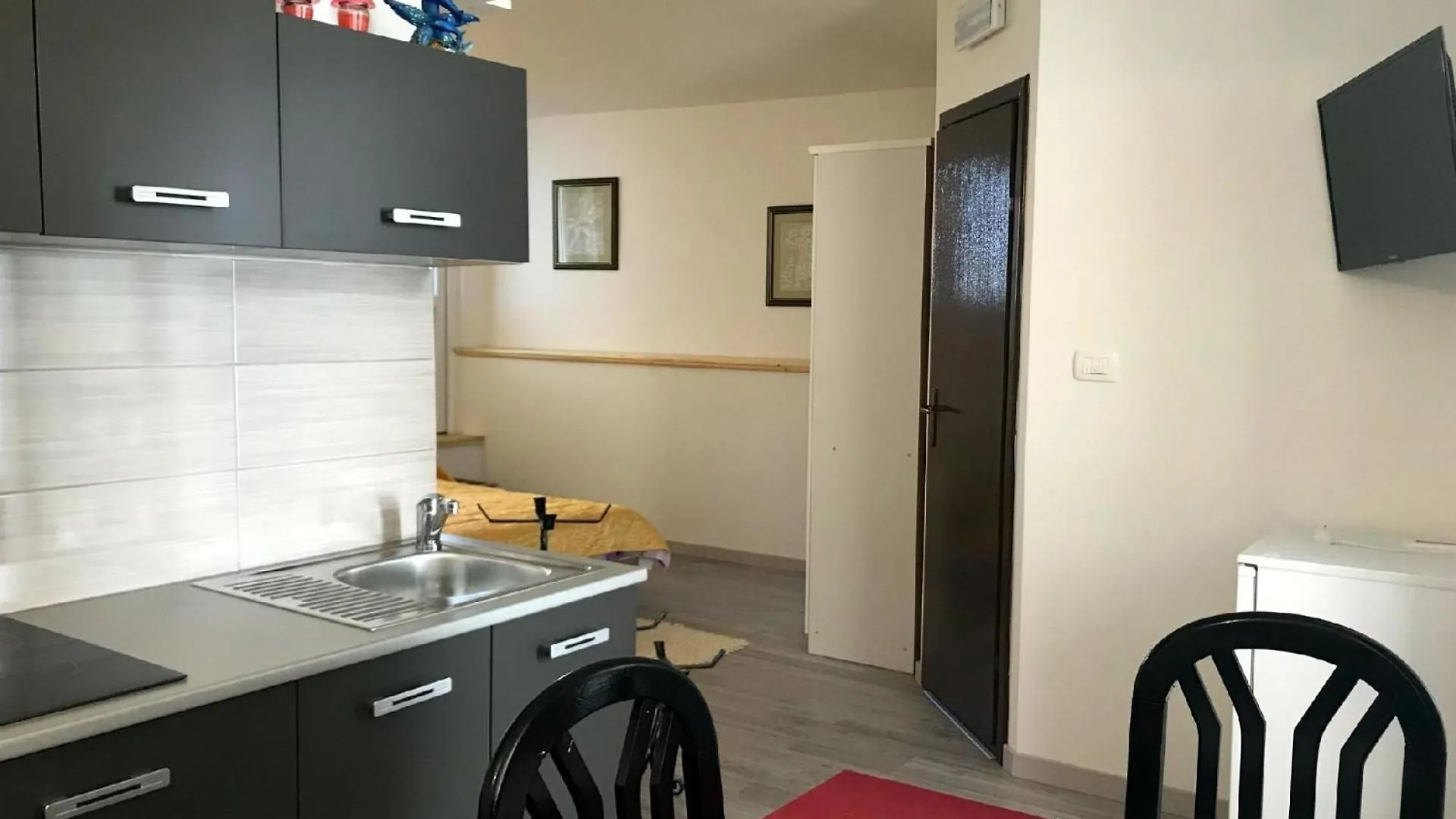 Apartman Appartement In Zambratija Mit Schoener Terrasse